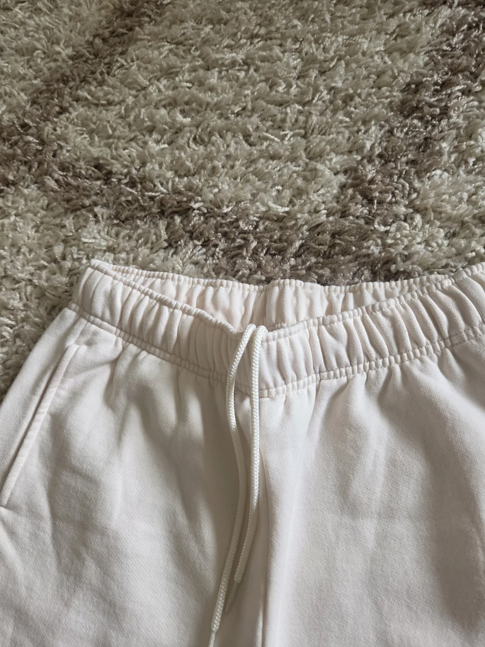 ALO Yoga Kids Cream Jogger Sweatpants